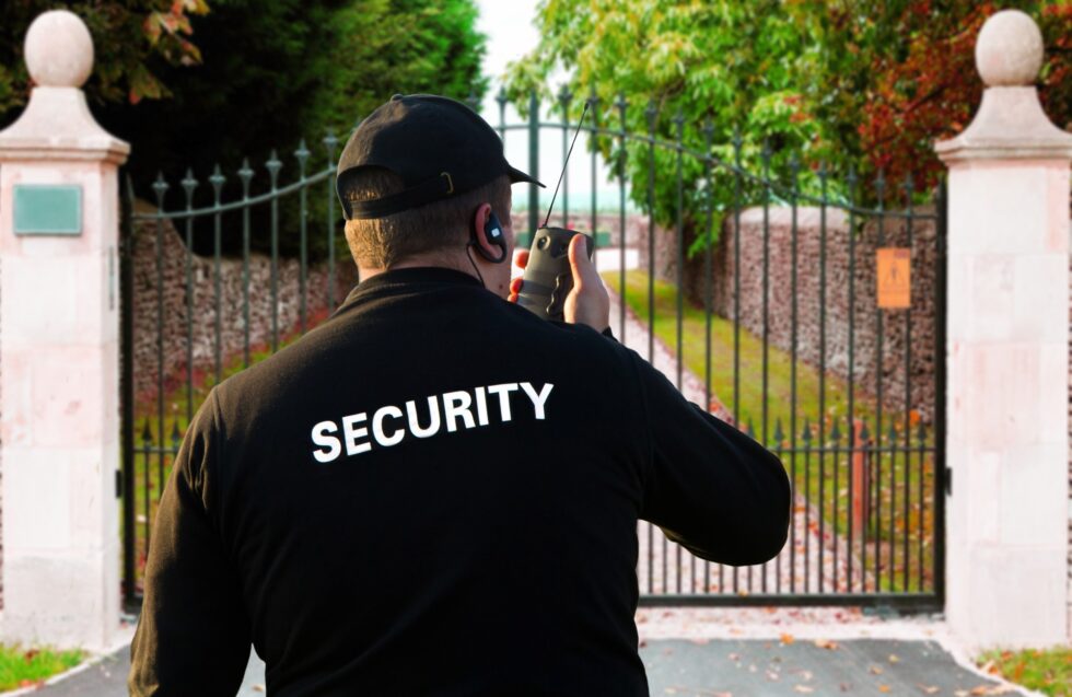 What You Need to Know About Becoming a Security Guard